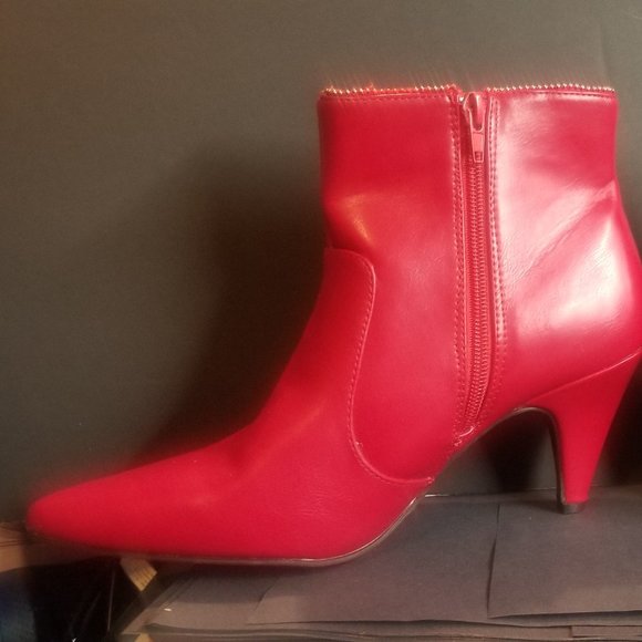 METAPHOR RED BOOTIES SIZE 9 NEW NEVER WORN !!!   NEW LOWER PRICE!!!! - Picture 4 of 9